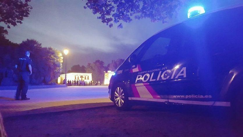 La Policía desaloja una fiesta ilegal en un bar de Jaén con 82 personas