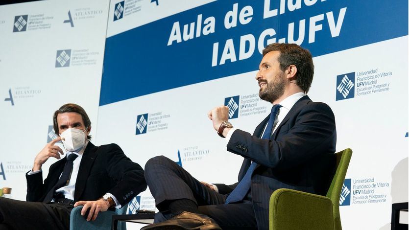 Casado reivindica ante Aznar el 'legado' de sus predecesores tras anunciar su ruptura con el pasado