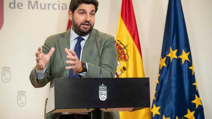 La moción de censura en Murcia, desactivada: el PP 'seduce' a 3 diputados de Ciudadanos