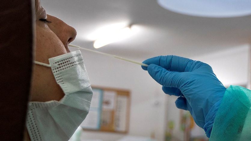El coronavirus repunta de nuevo: Sanidad notifica 6.092 nuevos casos y 228 fallecidos