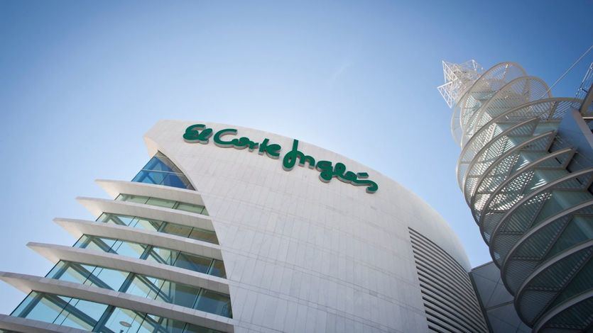 El Corte Inglés acuerda por unanimidad con los sindicatos un plan de reorganización de la plantilla