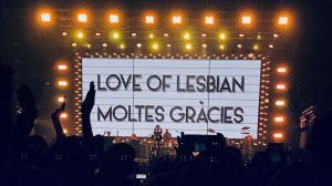 Love of Lesbian y el primer gran concierto sin distancia social de la pandemia