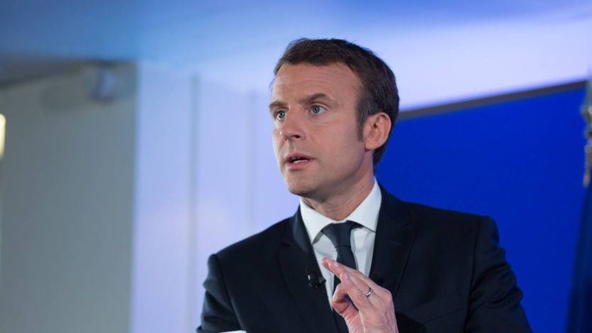 Francia, al límite: Macron podría decretar un nuevo confinamiento