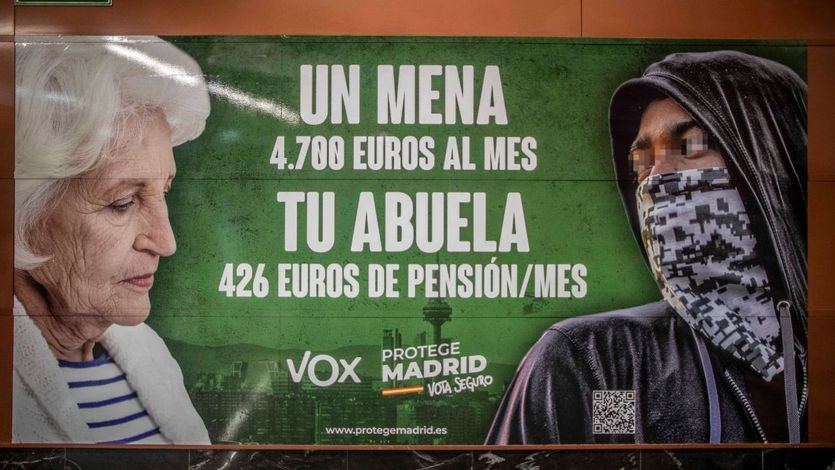 Oleada de críticas a Vox por su controvertido cartel electoral contra los menas