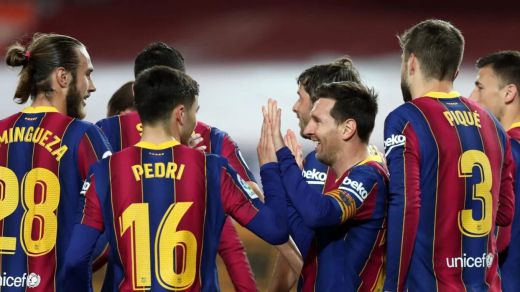 Barça y Atleti no ceden y aprietan la cabeza para el final de la Superliga Española
