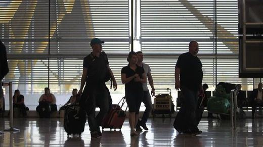 España permite desde hoy la entrada de turistas de una decena de países sin restricciones