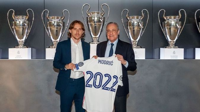 Luka Modric renueva con el Real Madrid un año más, hasta 2022