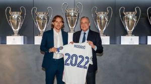 Luka Modric renueva con el Real Madrid un año más, hasta 2022