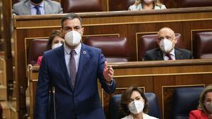 Sánchez responde a Casado sobre los indultos en Cataluña en la sesión de control: "¿Sí o no?"