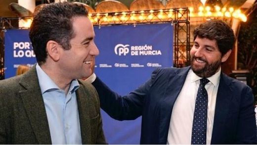 Acusan al presidente de Murcia de 'colar' a un familiar de García Egea en la lista de espera para operarse