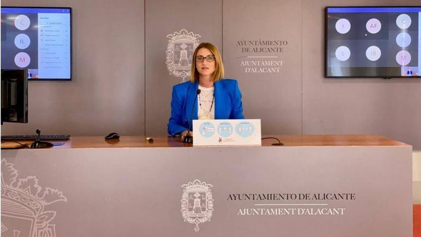 Mari Carmen de España, concejal de Empleo y responsable de la Agencia Local de Desarrollo Económico y Social (ALDES)