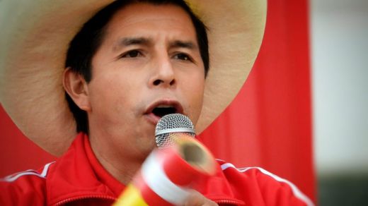 El comunista Pedro Castillo se proclama nuevo presidente de Perú con el 99,3% del voto escrutado