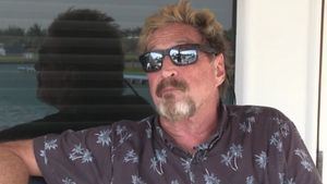 Encuentran a John McAfee muerto en su celda de la prisión de Barcelona