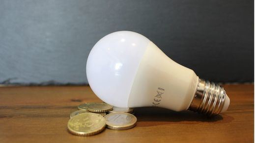 Aprobada la bajada del IVA de la luz del 21 al 10% hasta diciembre