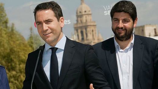 Unidas Podemos denuncia al presidente de Murcia por presunto delito de cohecho