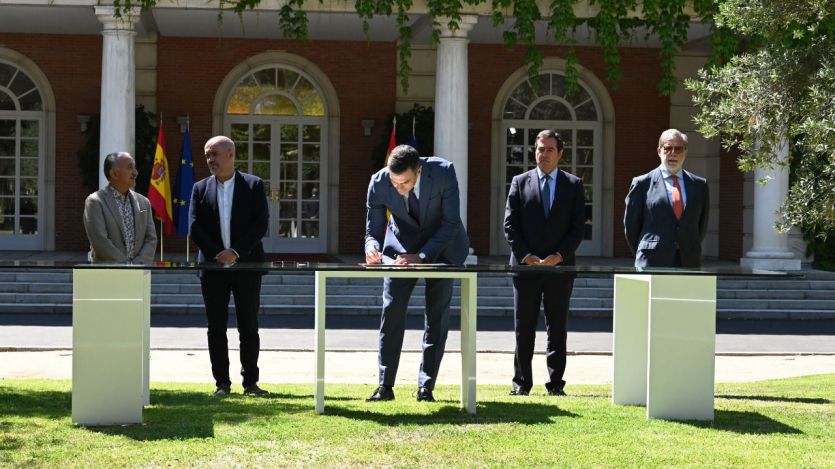 El Gobierno presenta la reforma de las pensiones haciéndose la foto de otro acuerdo con patronal y sindicatos