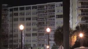 Ordenan evacuar el edificio cercano al derrumbado en Miami