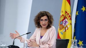 Montero elude la polémica y ensalza el tono "institucional" de la reunión entre Sánchez y Ayuso