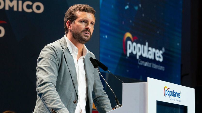 Casado critica a Sánchez por su gestión 'a base de decretos' y 'no respetar las libertades públicas'