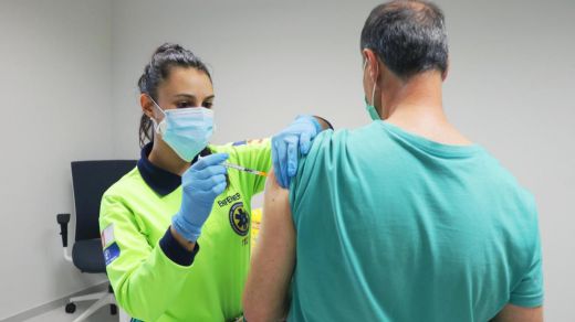 Más de la mitad de la población española ya tiene la pauta completa de la vacuna contra el coronavirus