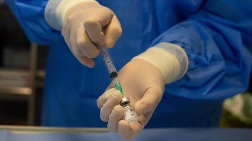 El 53,5% de la población en España ya tiene la pauta completa de la vacuna contra el coronavirus