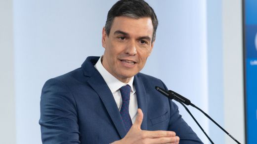 Sánchez busca votos en Galicia anunciando una rebaja histórica en los peajes de la AP-9