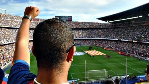 Adiós al bocata y el cigarrillo en los estadios de fútbol: las medidas sanitarias para el regreso a las canchas