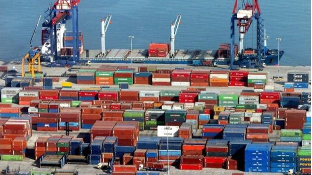 El comercio exterior español se recupera y crece un 23% durante el primer semestre
