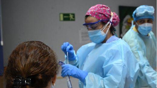 El Supremo rechaza que sean obligatorios los test Covid periódicos para los trabajadores de las residencias de Castilla-La Mancha