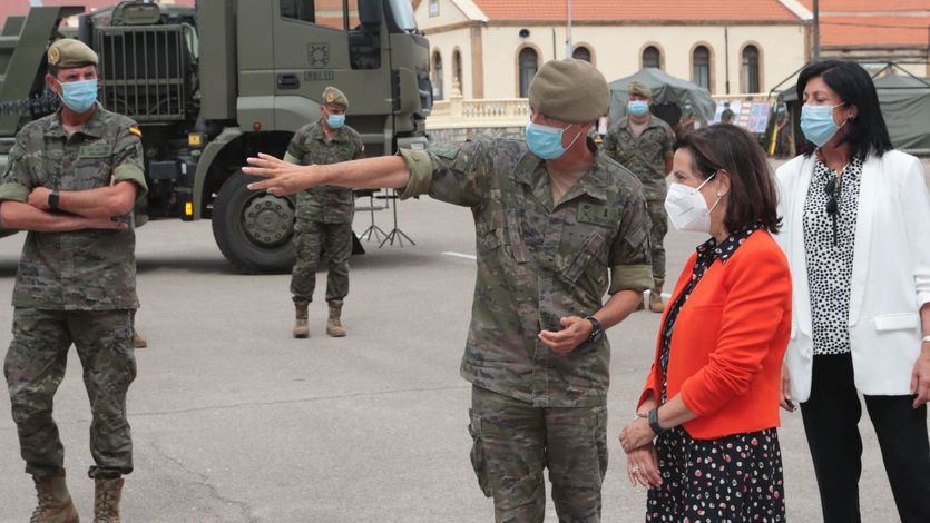 Robles asegura que sacarán a 'todo el mundo posible' de Kabul aunque reconoce que 'se quedará gente'