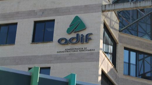 Adif finaliza las obras de instalación de nueva vía en la estación de Orcasitas