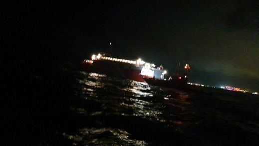 Un ferry en Ibiza choca contra un islote y varios pasajeros resultan heridos