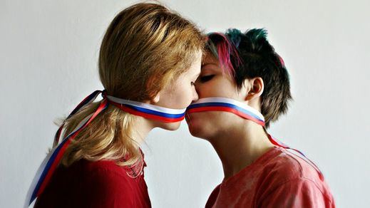 El Parlamento Europeo pide que todos los países de la Unión reconozcan los matrimonios homosexuales