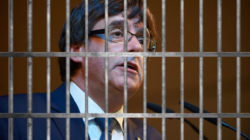 Puigdemont y la teoría del arresto mediático voluntario: ¿un golpe de efecto para devolver la causa sobernista a primer plano?