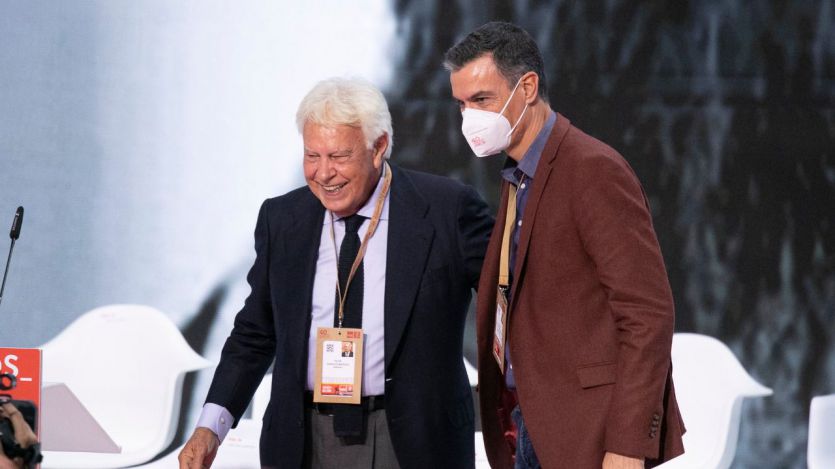 Sánchez y González se hacen la foto de la reconciliación en el 40º Congreso del PSOE