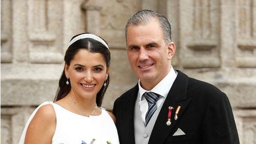 Ortega Smith se casa con la empresaria mexicana Paulina Sánchez