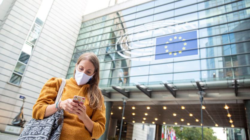Europa se harta de los no vacunados: varios países les imponen restricciones especiales