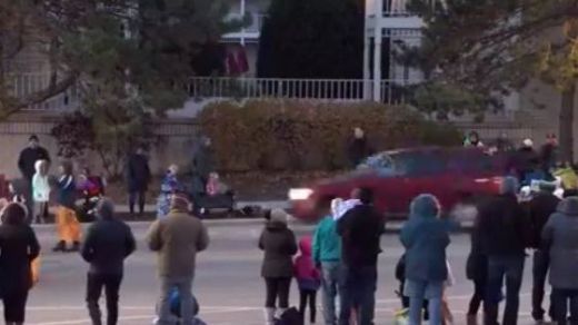Un atropello masivo deja 5 muertos y 40 heridos durante un desfile en Wisconsin, EEUU