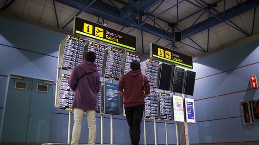 España suspende los vuelos con Sudáfrica y Botsuana por la nueva variante del virus