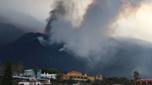 La erupción del volcán de La Palma no cesa: surgen más bocas emisoras de lava