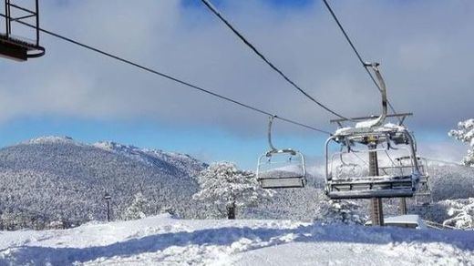 Las pistas de esquí de Navacerrada situadas en Segovia no cerrarán