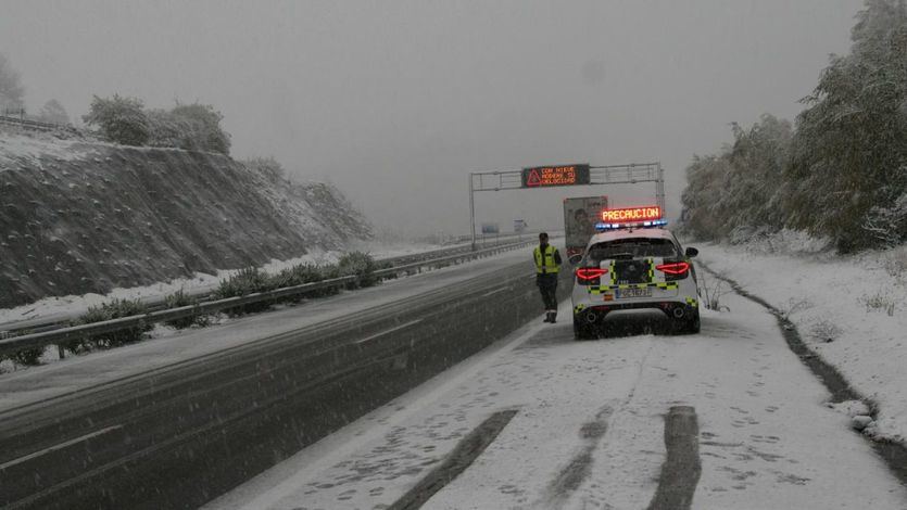 Vuelta del puente complicada: alerta por nieve, lluvias o viento en 25 provincias