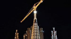 La nueva estrella del firmamento está en Barcelona: así luce ahora la Sagrada Familia
