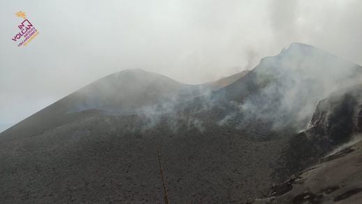 El volcán de La Palma amanece con la misma nula actividad y el optimismo se dispara