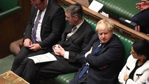 Un diputado conservador pide la dimisión de Johnson: 'Por el amor de Dios, váyase'