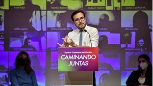 Garzón denuncia que Mañueco es "el candidato de las macrogranjas"