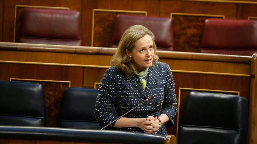 Calviño defiende en el Congreso el sistema de reparto de los fondos europeos y el PP lo tilda de 'clientelismo'