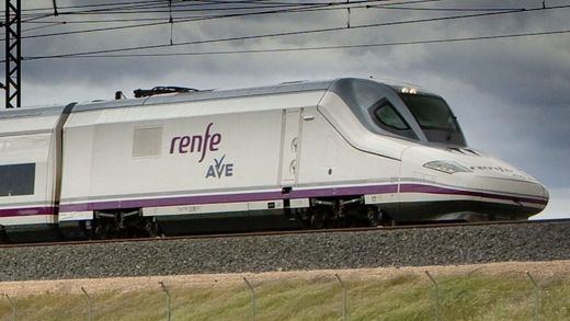 Renfe incrementa la oferta de trenes Ave entre València y Madrid