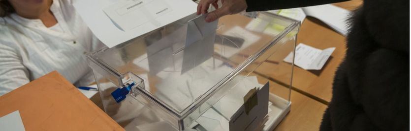La participación electoral en Castilla y León baja 2 puntos y se sitúa en el 34,74% a las 14:30