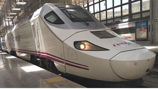 Comienza la formación de las 30 mujeres seleccionadas por Renfe para convertirse en las primeras maquinistas de Arabia